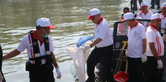 Momen Gerakan Bersih Laut Dan Pantai, Syahbandar Berharap Tanjung Perak Sebagai Pelabuhan Percontohan