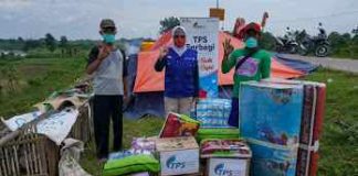 TPS Bantu Banjir Di Jombang