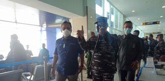 Kodiklatal Bersama Pelindo III Vaksin Masyarakat Maritim