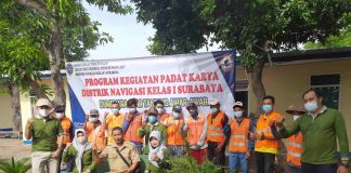 Perawatan Sarana Bantu, Disnav Surabaya Gandeng Masyarakat