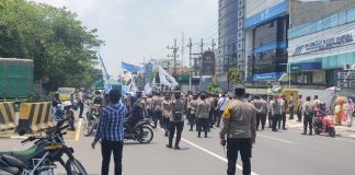 Puluhan Pegawai Gruduk PT PDS