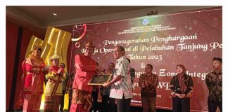 OP Tanjung Perak Anugerahi 9 Perusahaan Terbaik