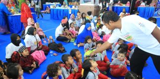 Cegah Stunting, Pelindo Bantu Balita di Kecamatan Pabean Cantian