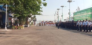 Peringati Harhubnas 2024, KSOP Utama Tanjung Perak Gelar Upacara Bendera