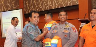 Usung “Zero Compromise for Safety, Don’t Bend the Rules” ,KSOP Sampit Sosialisasikan Keselamatan Pelayaran